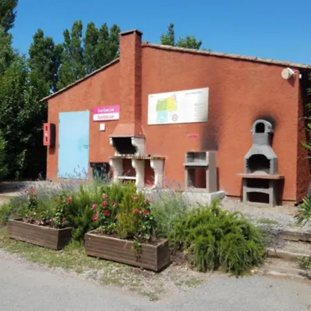 Kompleks wypoczynkowy Mobile Neuf Az 27 4*